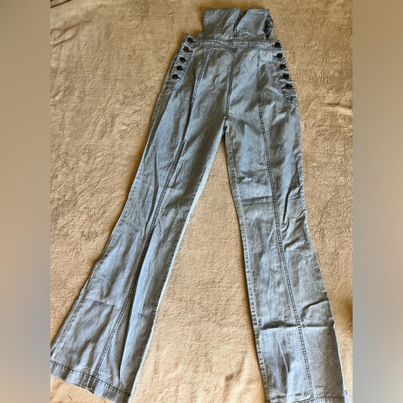 Cupcakes & Cashmere Overalls - Picture 4 of 10